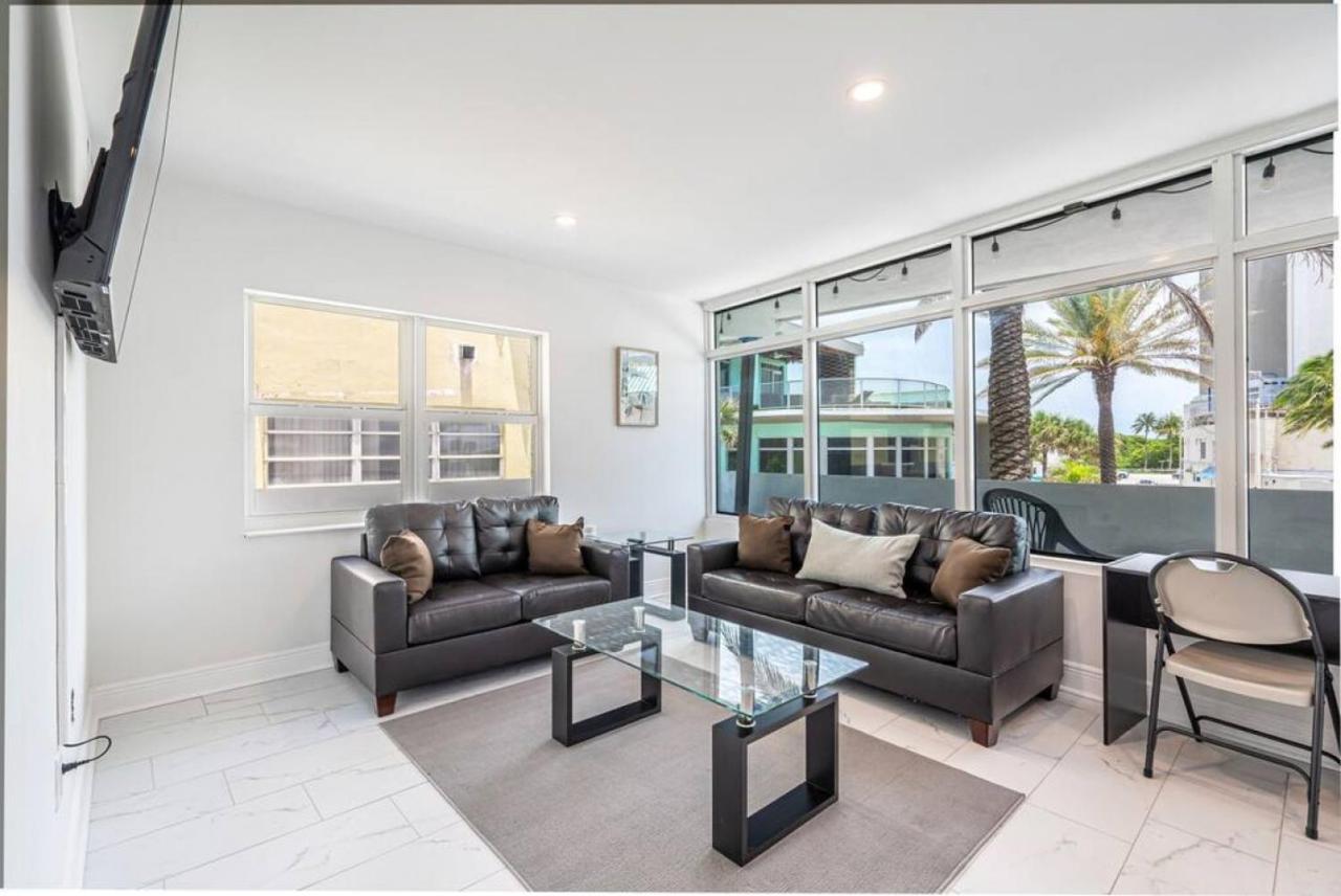 The Purple Pelican Beachfront With Ocean Balcony Unit 1 劳德代尔堡 外观 照片